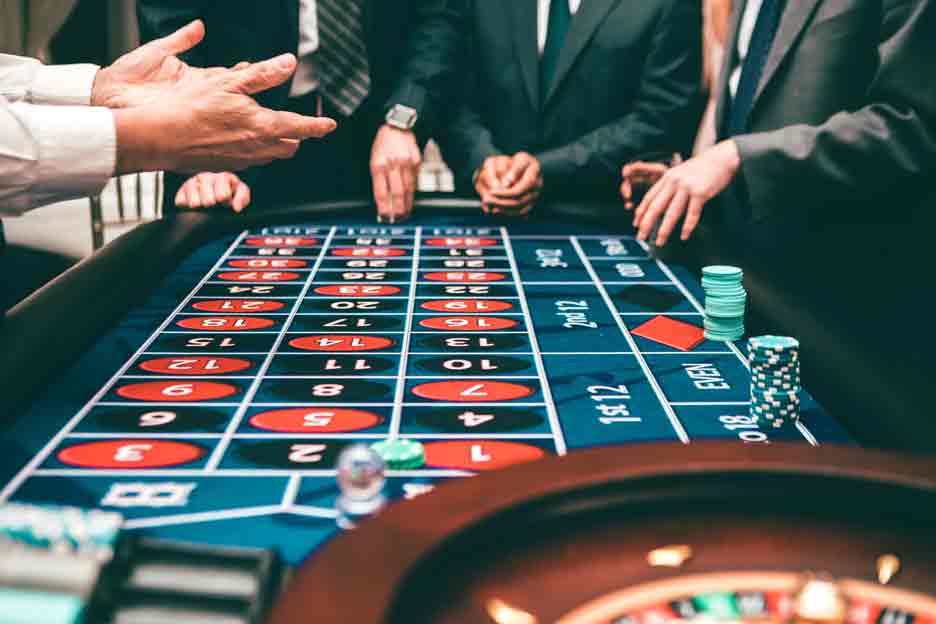 Never lose with our casino entertainment at your Melbourne Cup Event